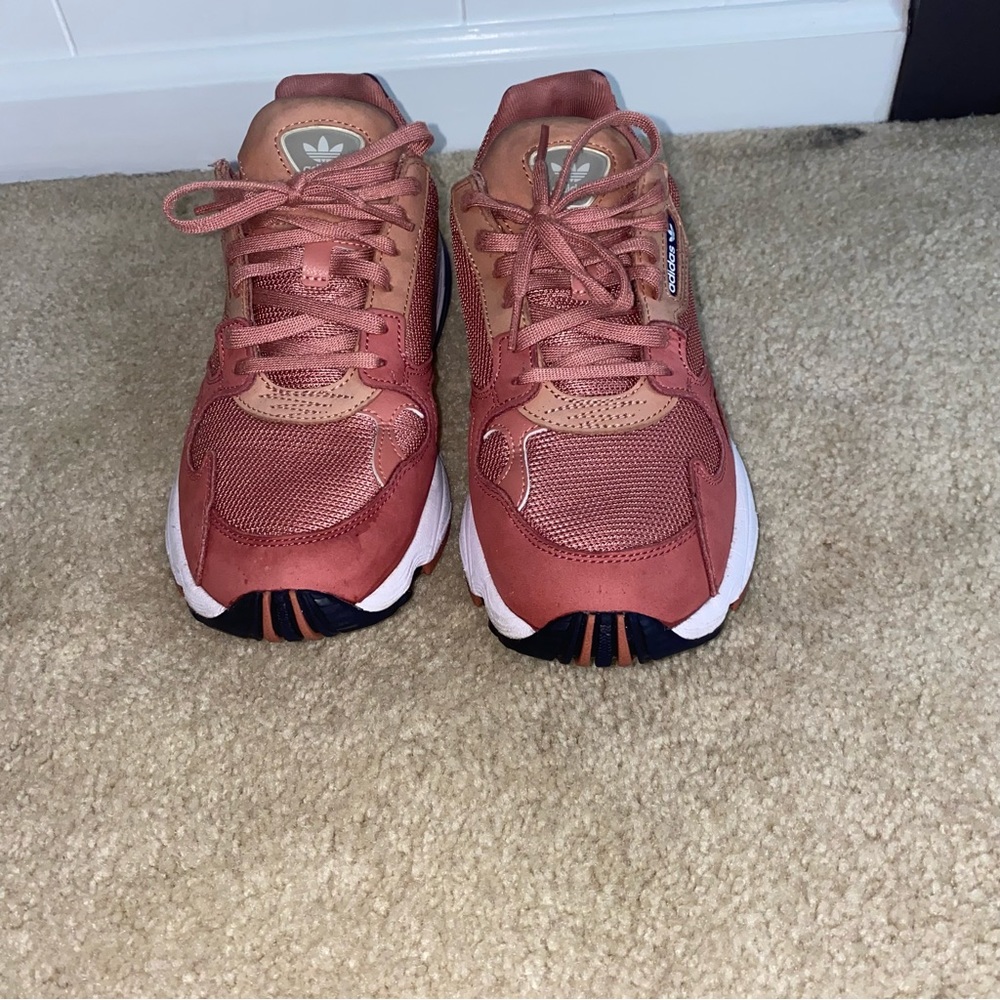 Adidas Womens Falcon D96700 Pink Casual Shoes Sneakers Size 8.5 - Picture 2 of 7